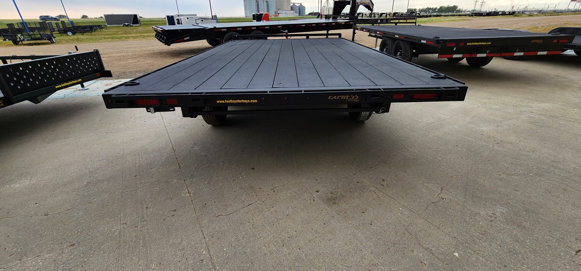 2026 Rainbow Trailers O16A23E Flatbed Trailer