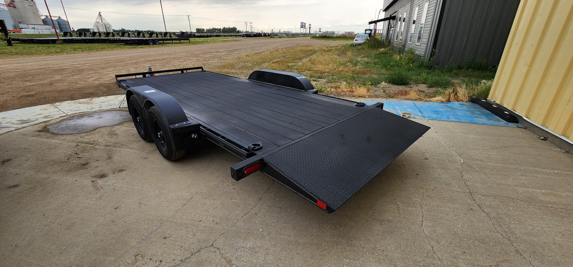 2027 Rainbow Trailers 8518M Trailer