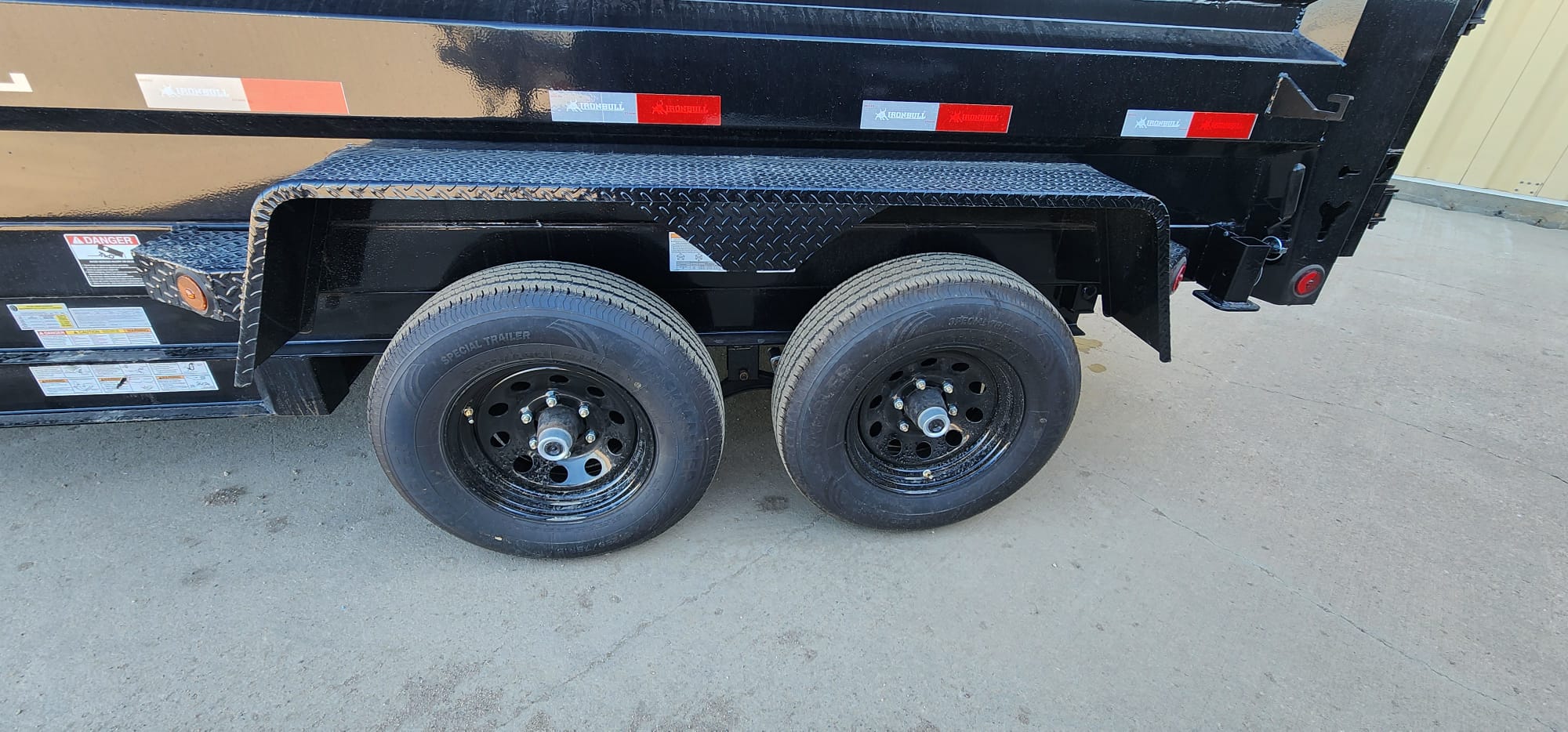 2027 Iron Bull Trailers DTB10 Dump Trailer