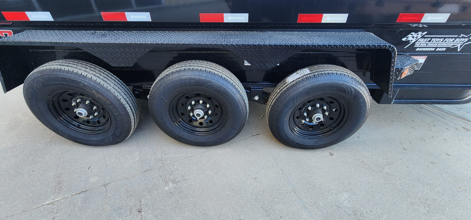 2027 Iron Bull Trailers DTB14 Dump Trailer