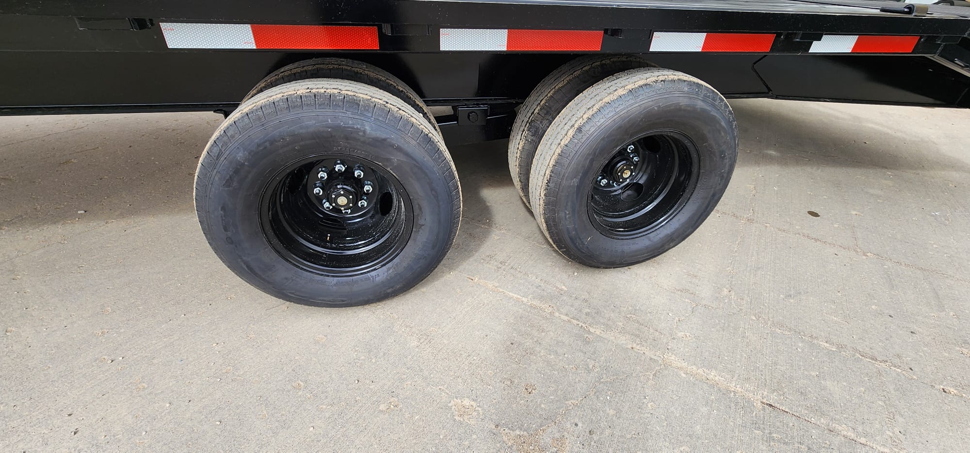 2027 Rainbow Trailers H1020E Pintle Hitch Flatbed Trailer