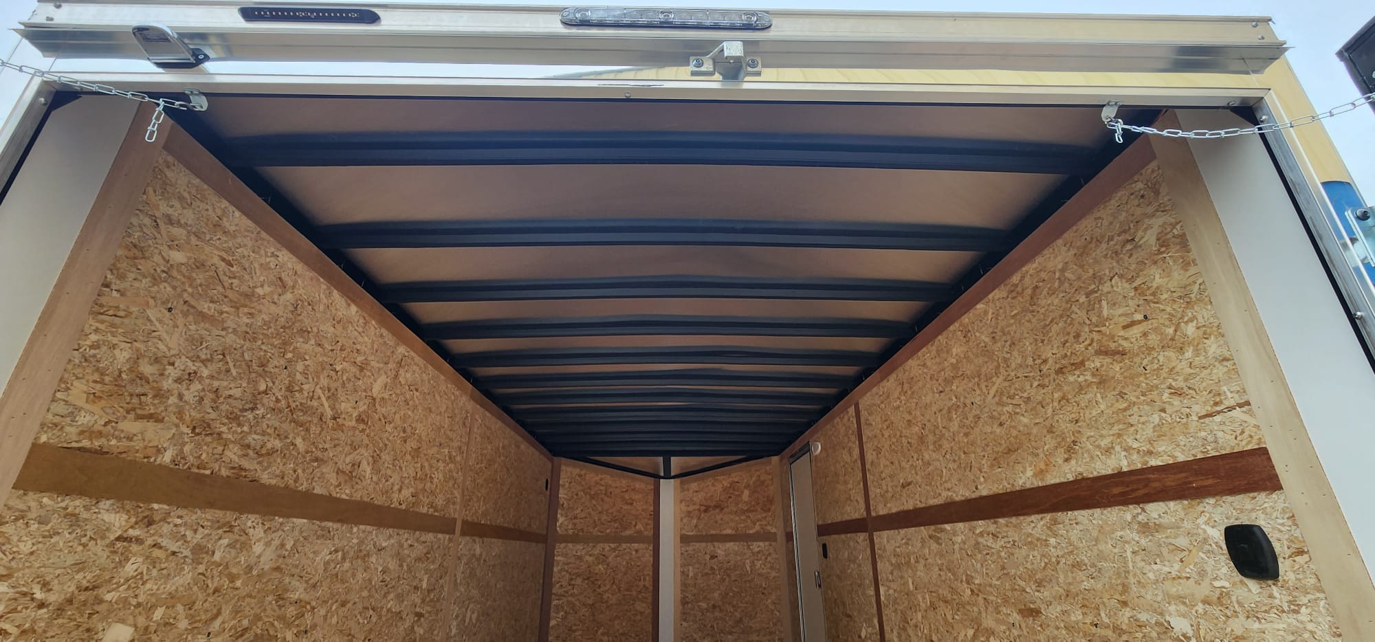 2027 Continental Cargo V-Series VHW7516TA3 Enclosed Cargo Trailer
