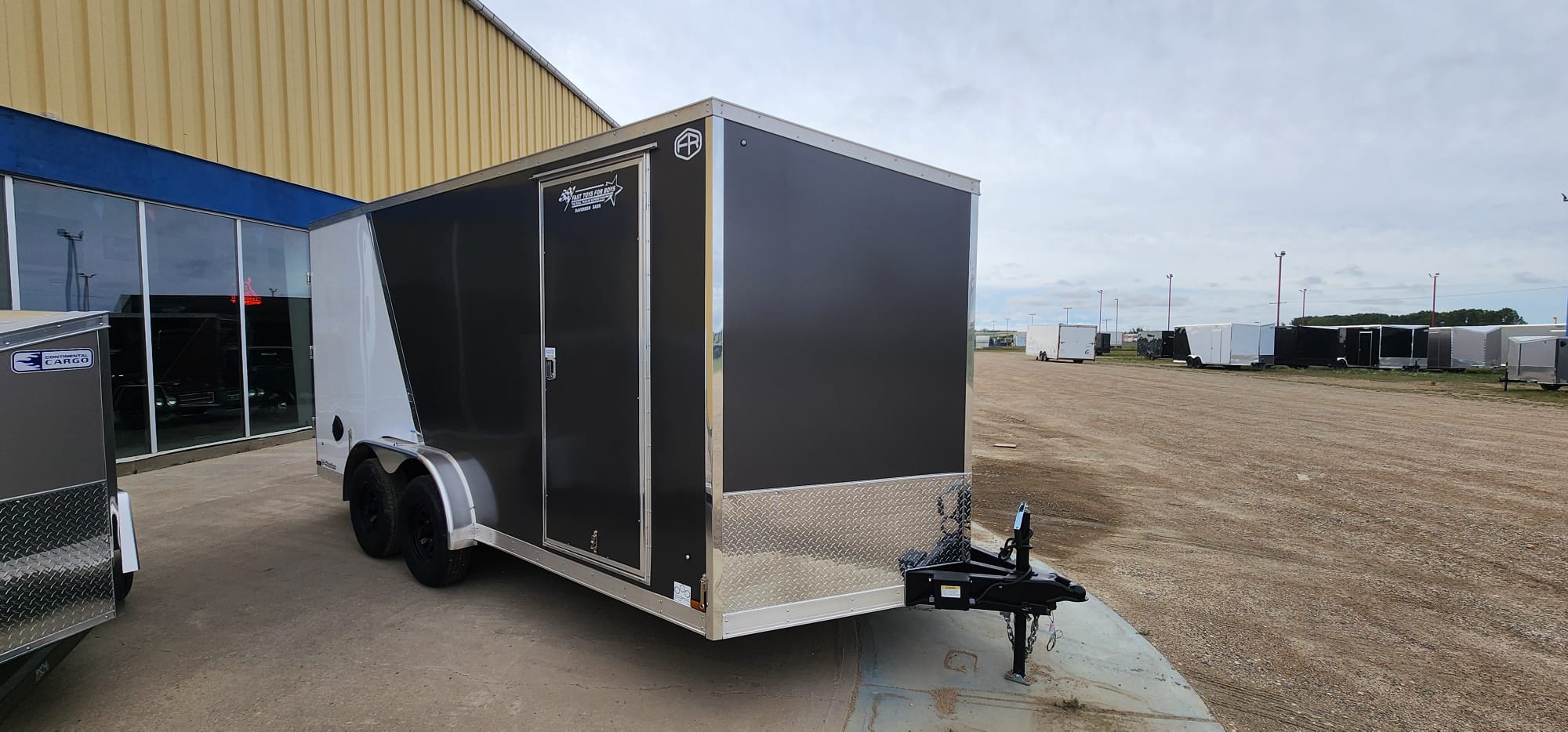 2027 Continental Cargo V-Series VHW7516TA3 Enclosed Cargo Trailer