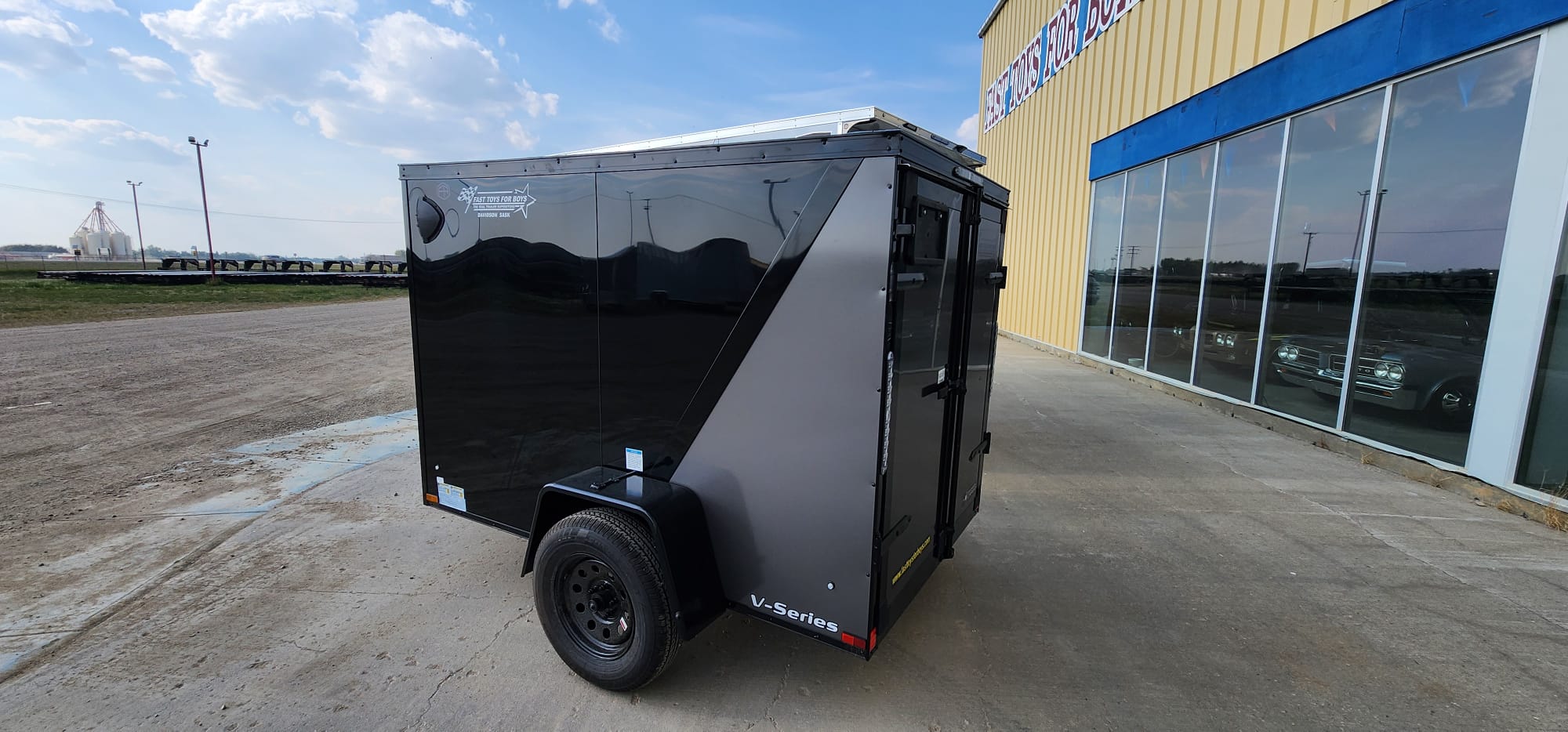 2027 Continental Cargo V-Series VHW58SA Enclosed Cargo Trailer