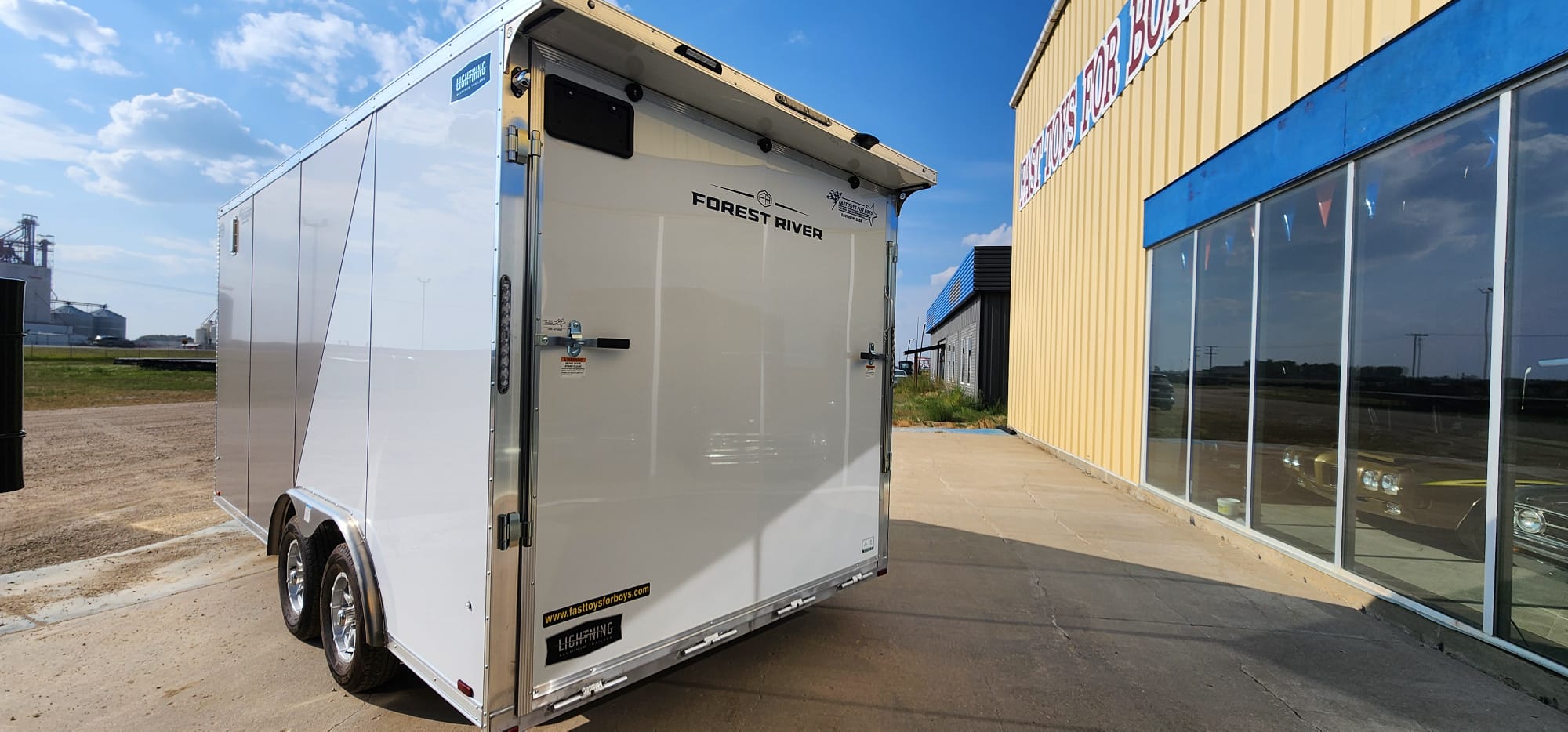 2027 Lightning Trailers LTFCH816TA2 Enclosed Car Hauler