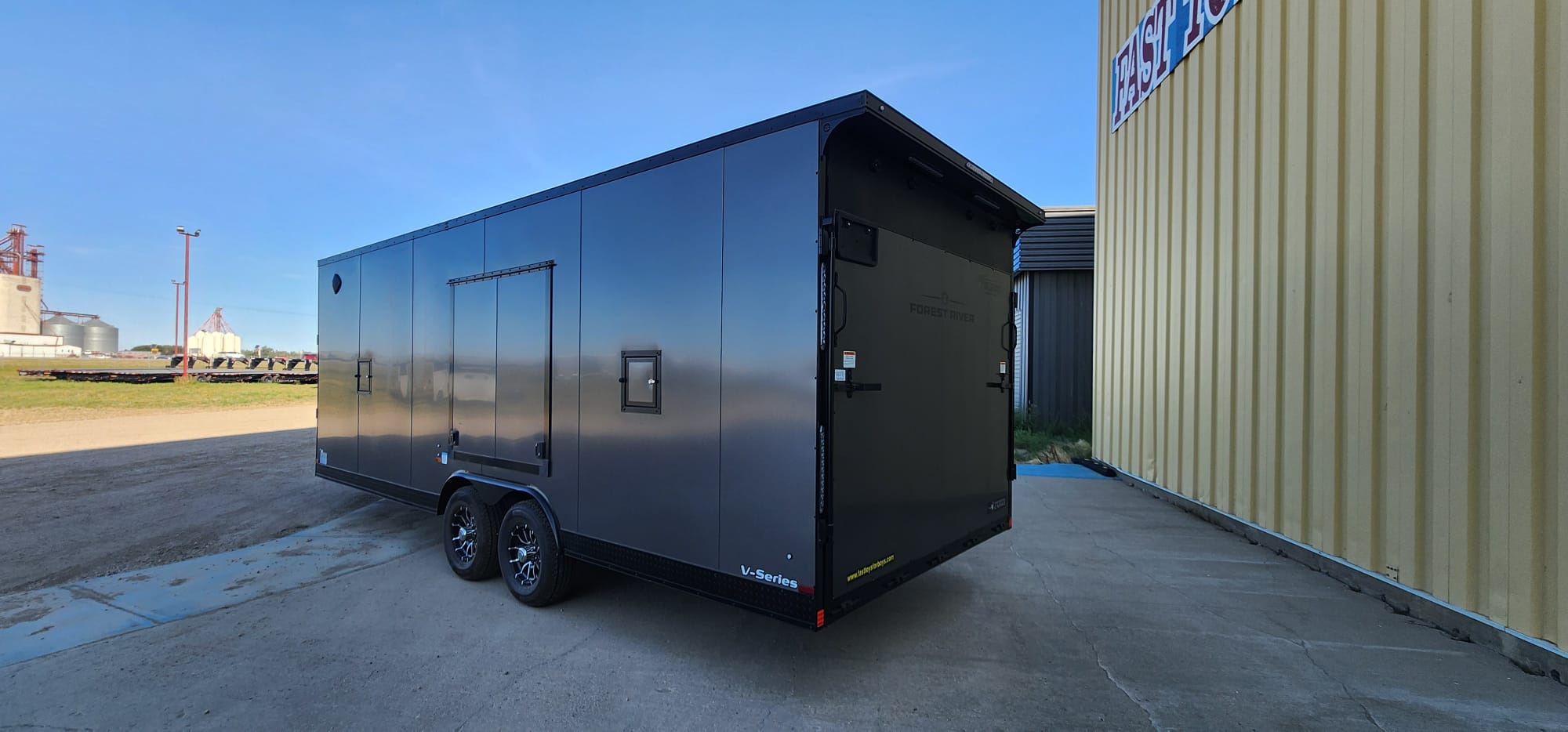 2027 Continental Cargo V-Series VHW8526TA3 Enclosed Cargo Trailer