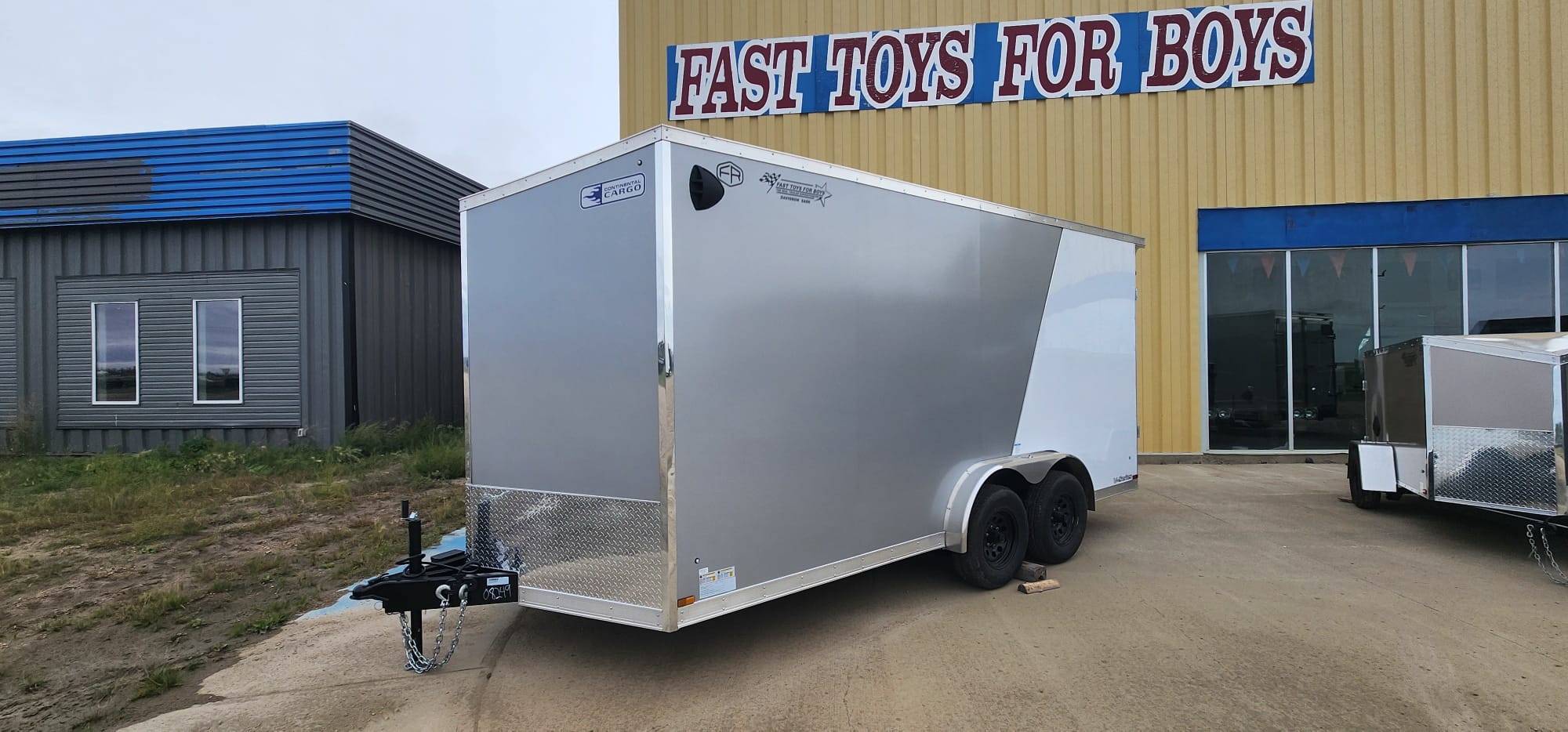 2027 Continental Cargo V-Series VHW7516TA3 Enclosed Cargo Trailer