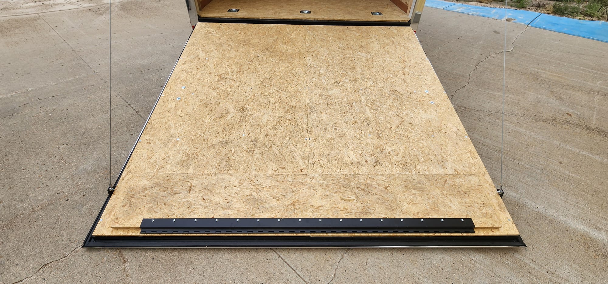 2027 Continental Cargo V-Series VHW7516TA3 Enclosed Cargo Trailer