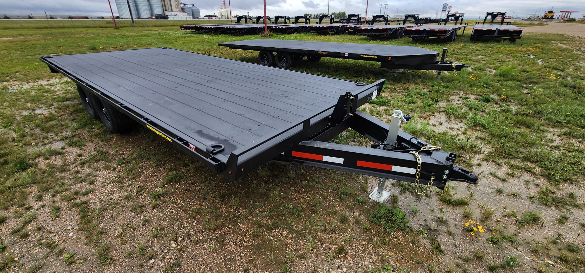 2027 Rainbow Trailers O20A27E Flatbed Trailer