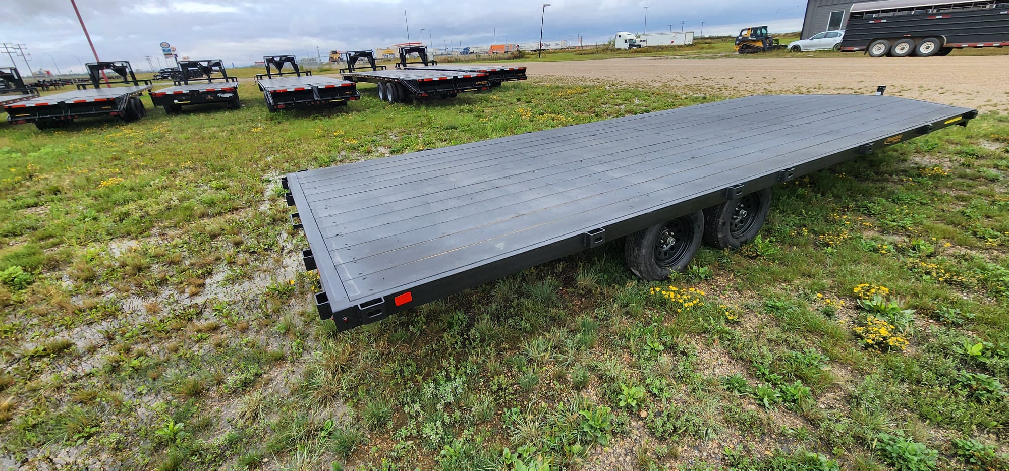 2027 Rainbow Trailers 422A23E ATV Trailer