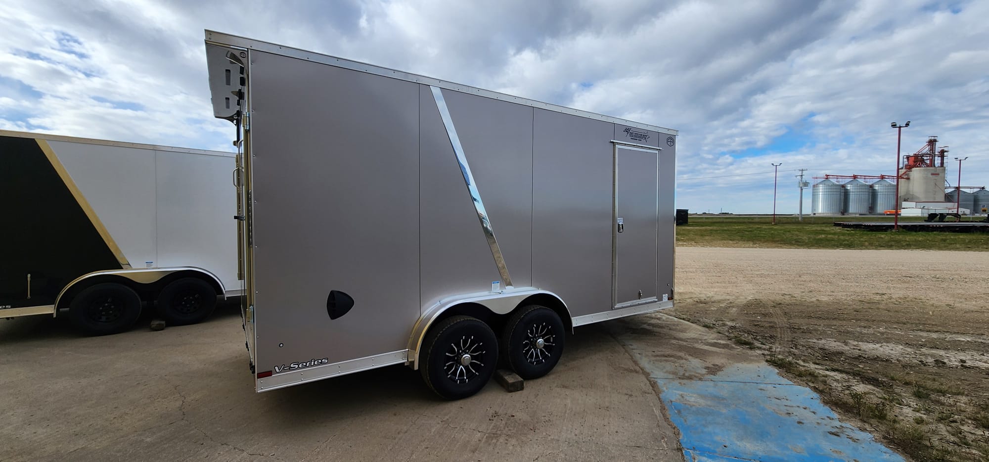 2027 Continental Cargo V-Series VHW7516TA3 Enclosed Cargo Trailer