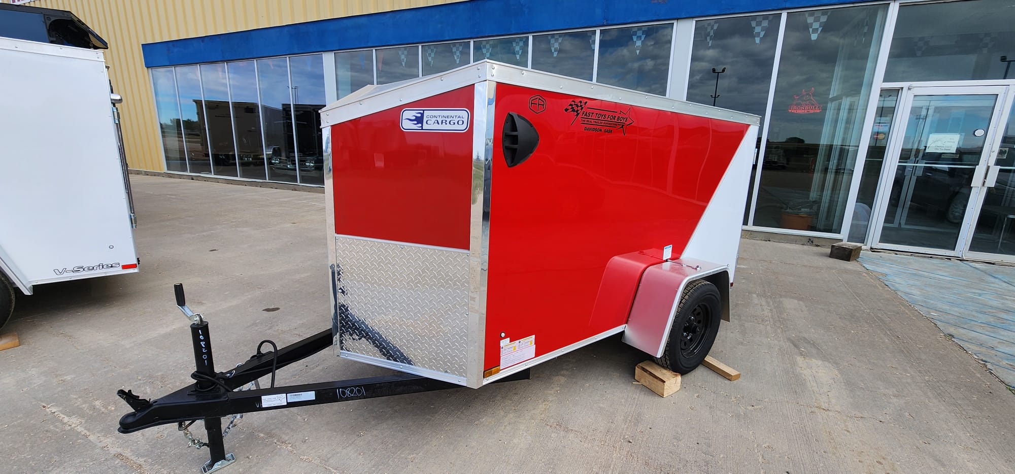 2027 Continental Cargo V-Series VHW48SA Enclosed Cargo Trailer