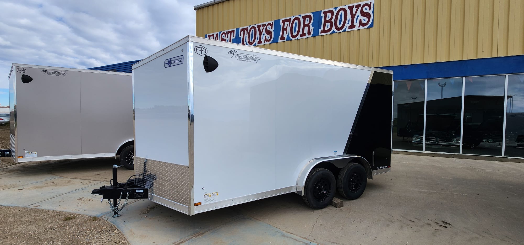 2027 Continental Cargo V-Series VHW714TA2 Enclosed Cargo Trailer