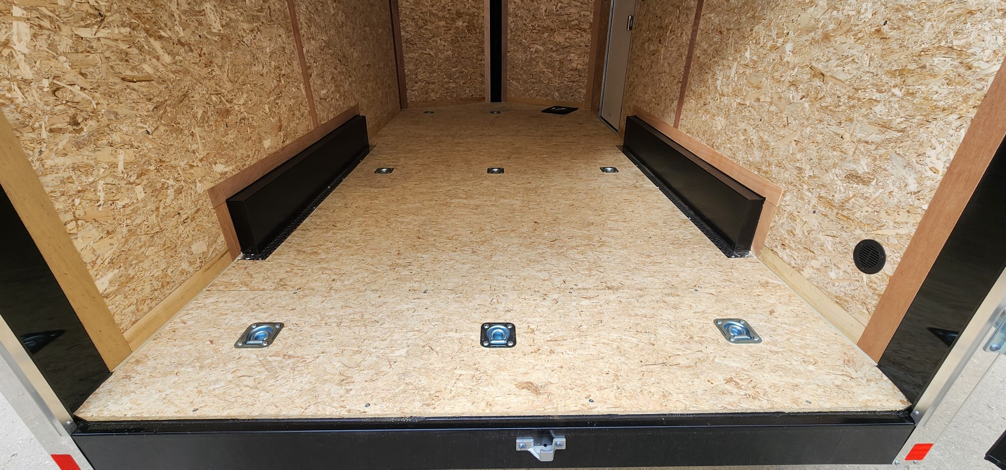 2027 Continental Cargo V-Series VHW714TA2 Enclosed Cargo Trailer