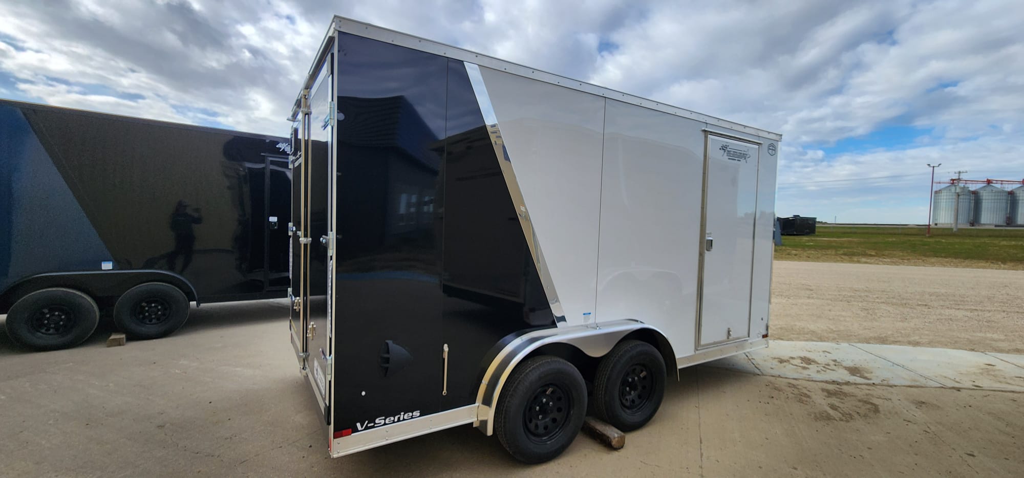 2027 Continental Cargo V-Series VHW714TA2 Enclosed Cargo Trailer