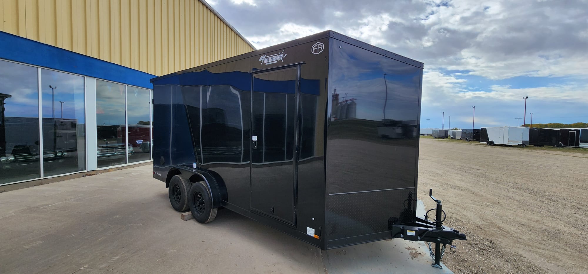 2027 Continental Cargo V-Series VHW7516TA3 Enclosed Cargo Trailer
