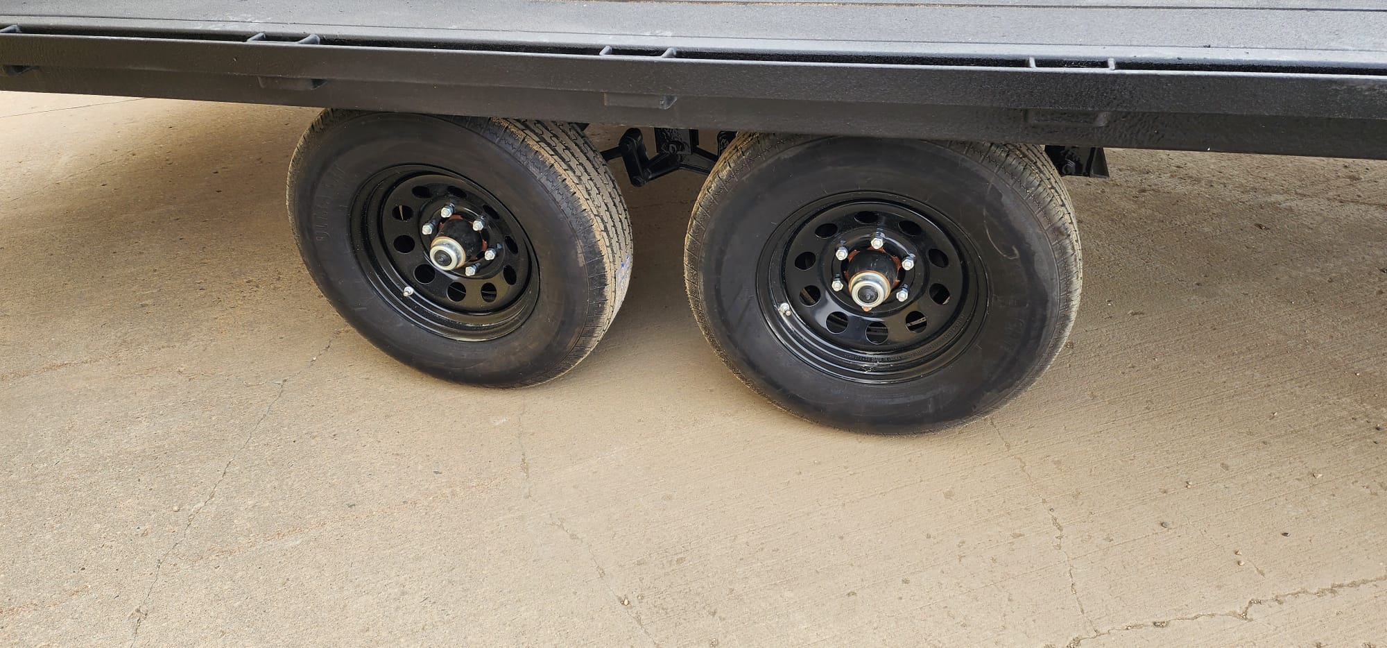 2027 Rainbow Trailers O520E Flatbed Trailer